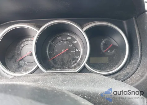 2010 Nissan Versa 1.8S из США, поврежденный, VIN 3N1BC1CPXAL464015